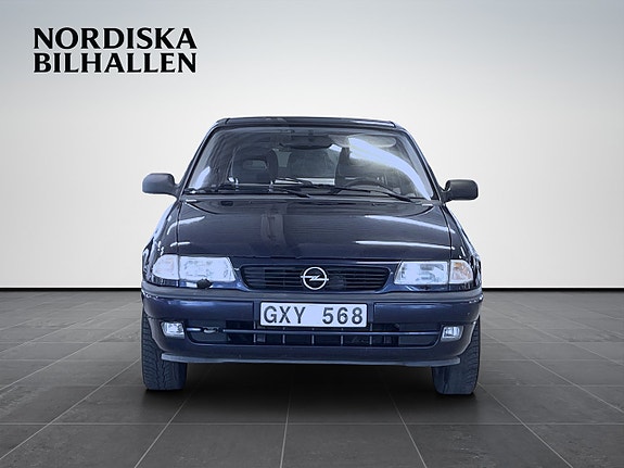 Opel Astra 2 of 5