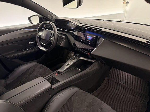 Peugeot 308 18 of 22