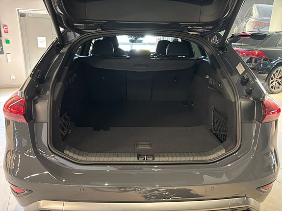 Audi A6 e-tron 11 of 12