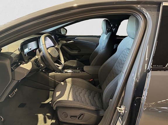 Audi A6 e-tron 6 of 12