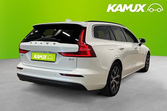 Volvo V60 4 of 5