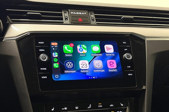 Volkswagen Passat 16 of 27
