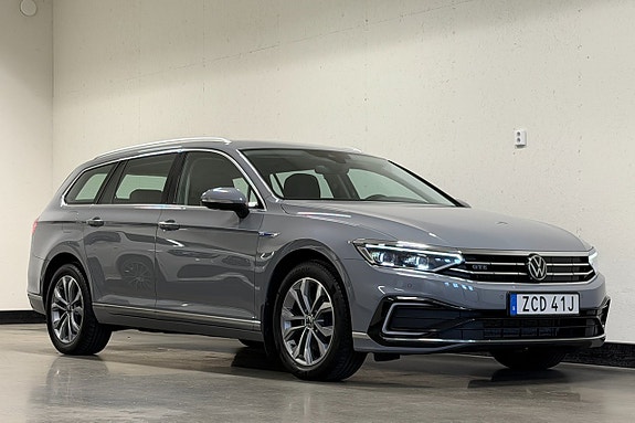 Volkswagen Passat 4 of 27
