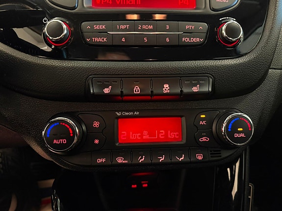 Kia Ceed 13 of 17