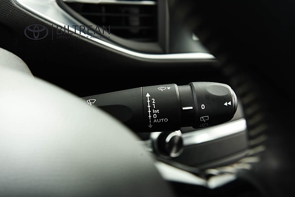 Peugeot 308 12 of 15
