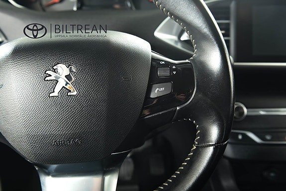 Peugeot 308 11 of 15