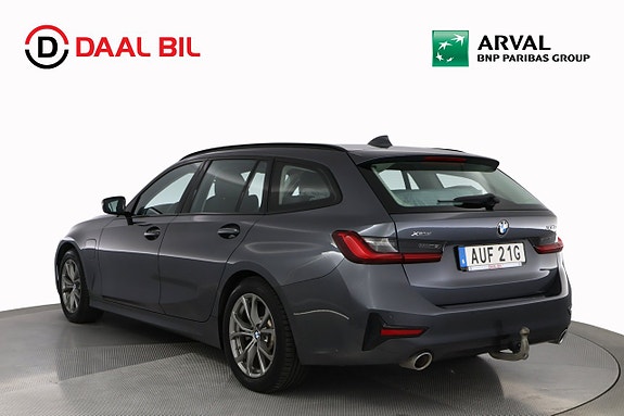 BMW 330e 8 of 28