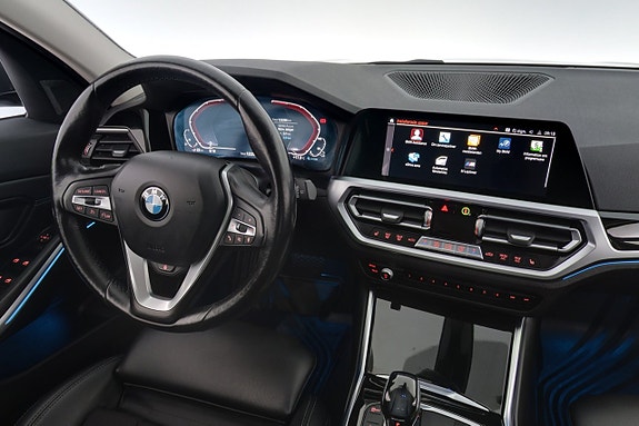 BMW 330e 15 of 28