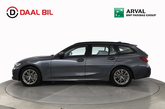 BMW 330e 9 of 28