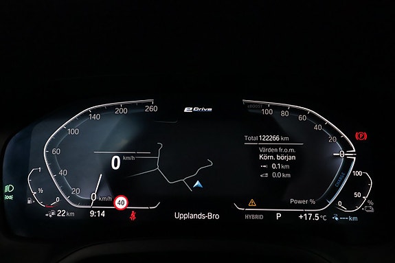 BMW 330e 16 of 28