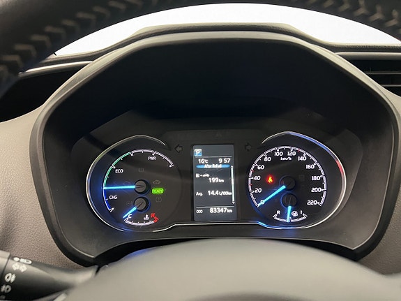 Toyota Yaris 15 of 28