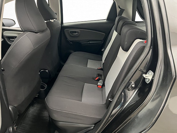 Toyota Yaris 23 of 28