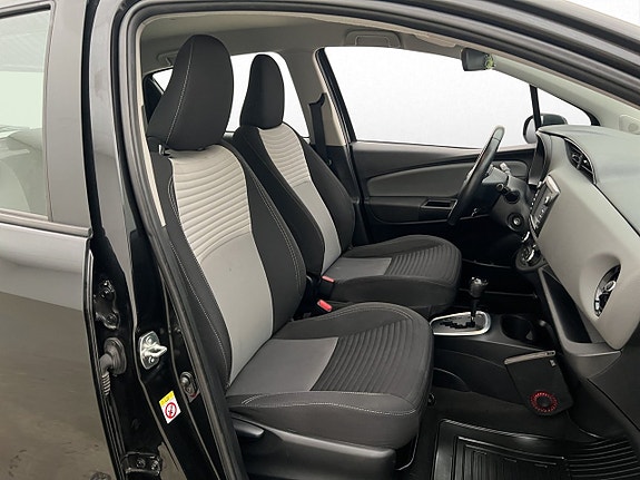 Toyota Yaris 21 of 28