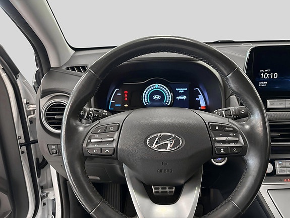 Hyundai Kona 4 of 5
