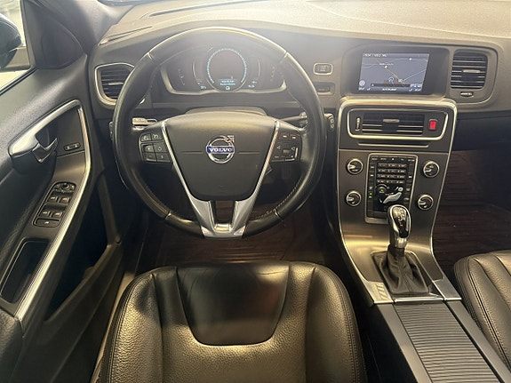 Volvo V60 5 of 17