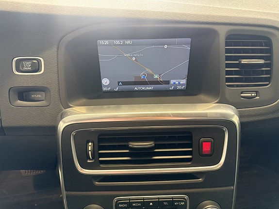 Volvo V60 10 of 17