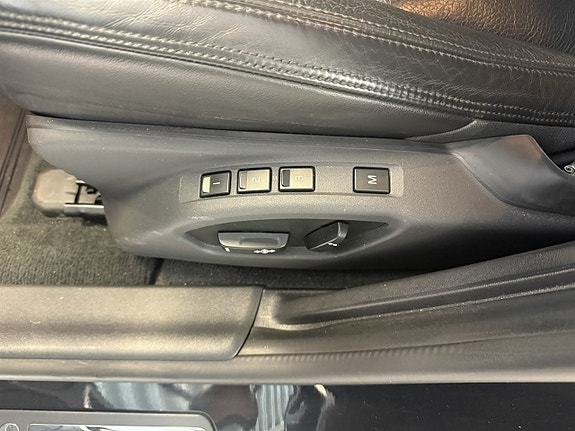 Volvo V60 13 of 17