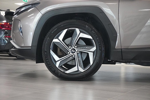Hyundai Tucson 4 of 5