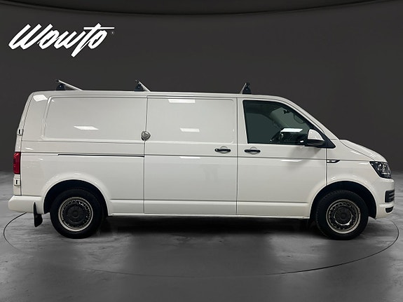 Volkswagen Transporter 3 of 5