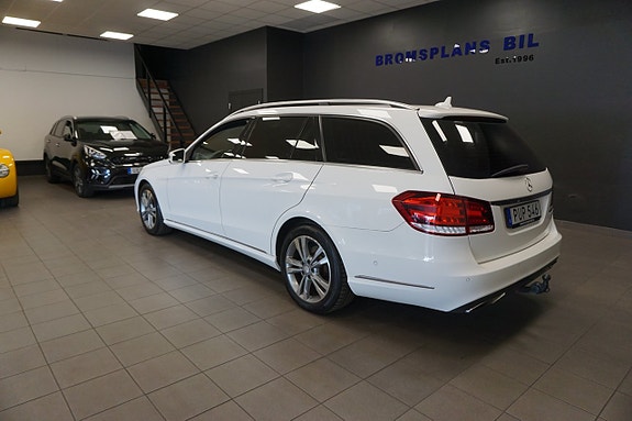 Mercedes-Benz E220 6 of 24