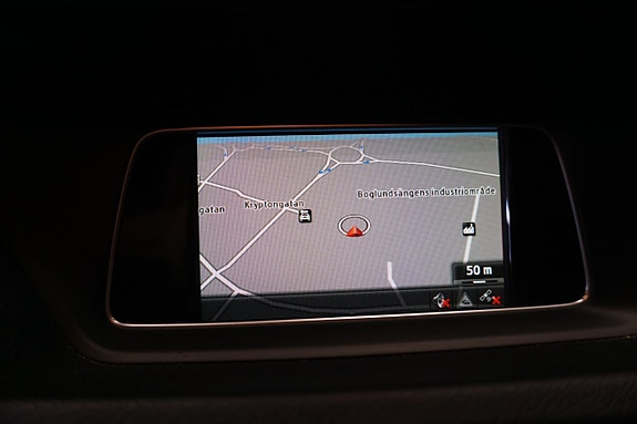 Mercedes-Benz E220 11 of 24