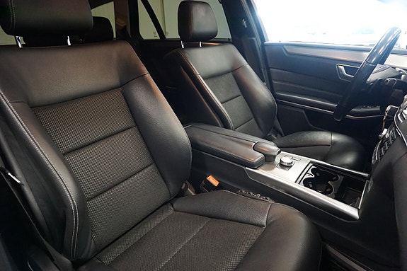 Mercedes-Benz E220 18 of 24
