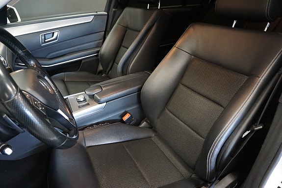 Mercedes-Benz E220 17 of 24