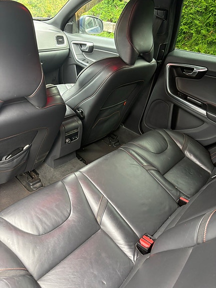 Volvo V60 7 of 7