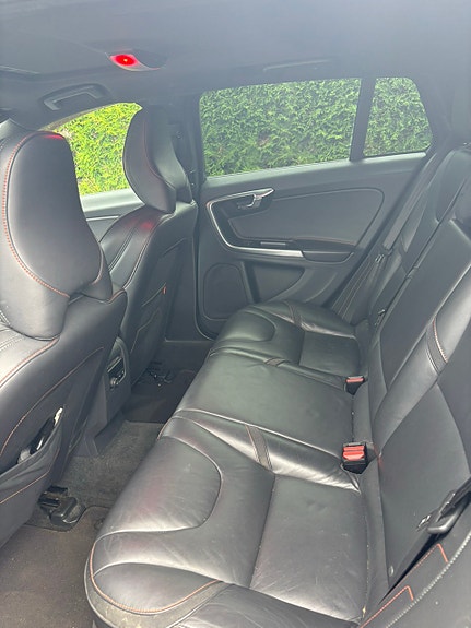 Volvo V60 4 of 7