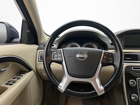 Volvo S80 13 of 30