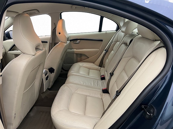 Volvo S80 26 of 30