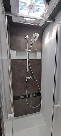 Adria Matrix 670 SL Supreme 12 of 23