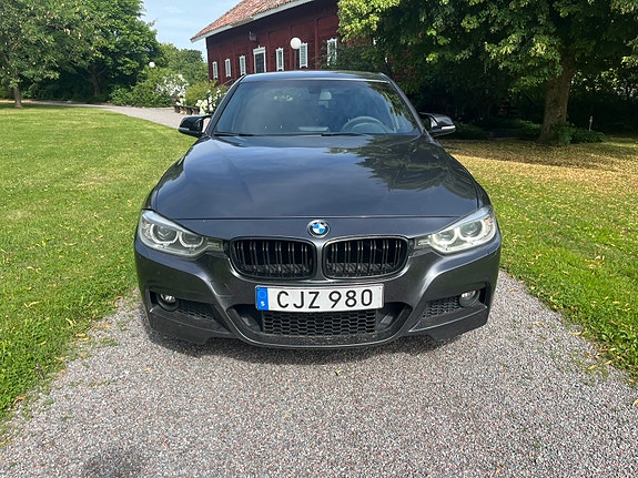 BMW 320d 8 of 12