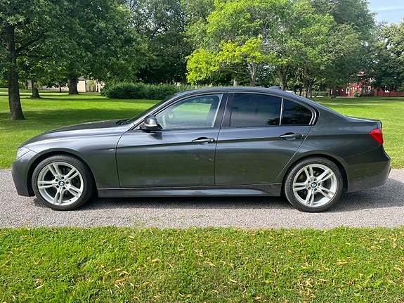 BMW 320d 6 of 12