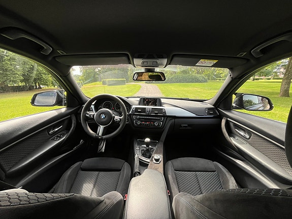 BMW 320d 10 of 12