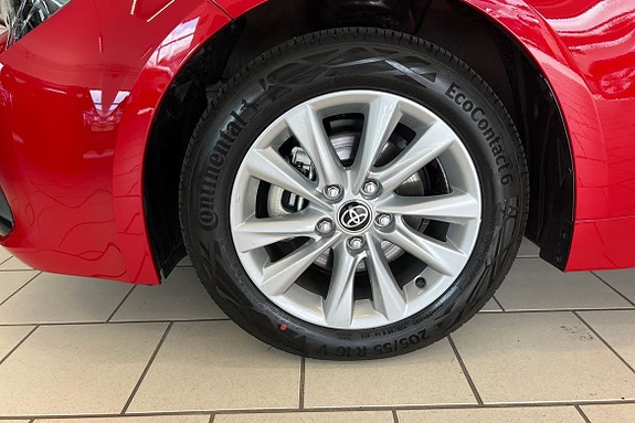 Toyota Corolla 15 of 19