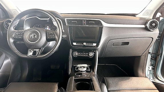 MG ZS EV 4 of 5