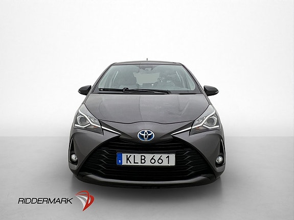 Toyota Yaris 2 of 5