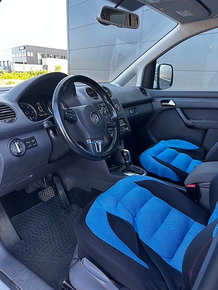 Volkswagen Caddy Maxi 6 of 7