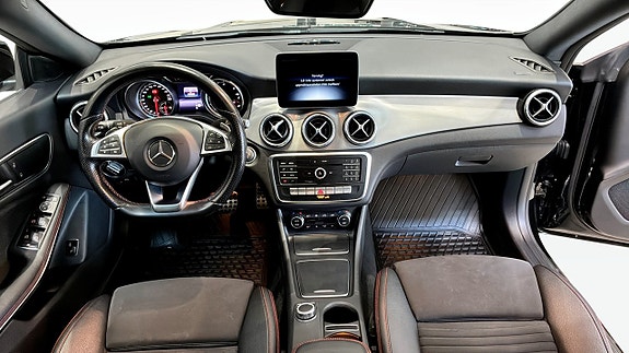 Mercedes-Benz CLA220 4 of 5