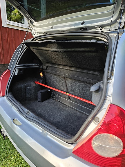 Renault Clio II 8 of 12