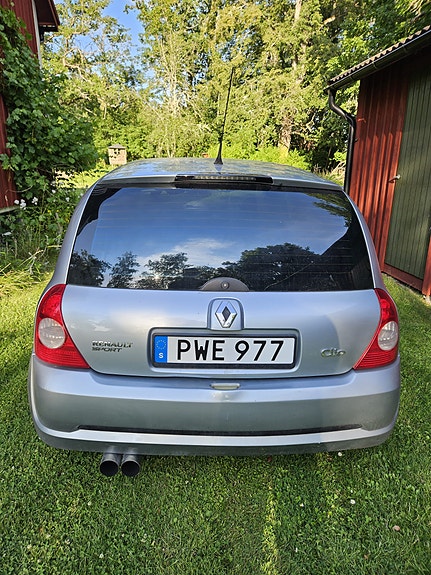 Renault Clio II 3 of 12
