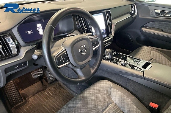 Volvo V60 4 of 5