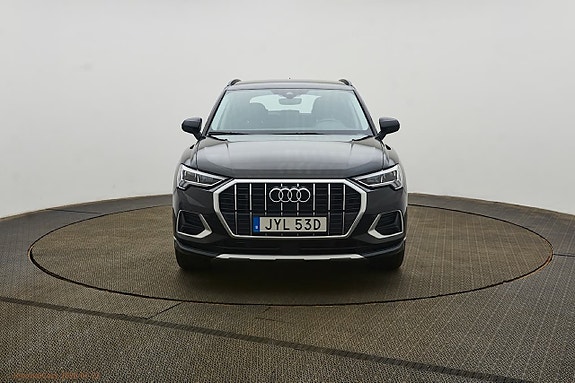 Audi Q3 5 of 5