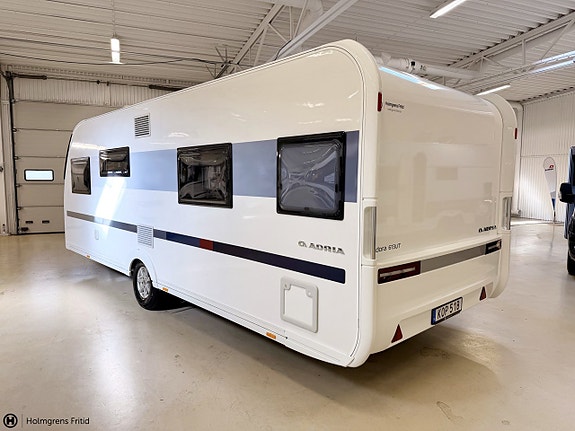 Adria Adora 613 UT | Tvärbädd | Toa bak | 2 of 17