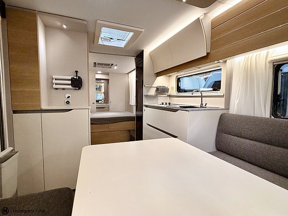 Adria Adora 613 UT | Tvärbädd | Toa bak | 6 of 17