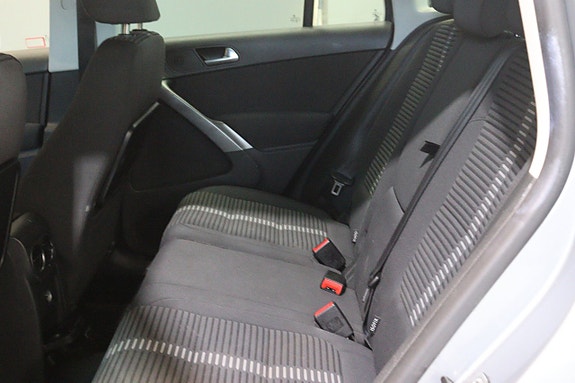 Volkswagen Tiguan 17 of 22