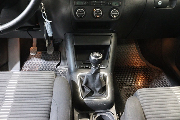 Volkswagen Tiguan 22 of 22