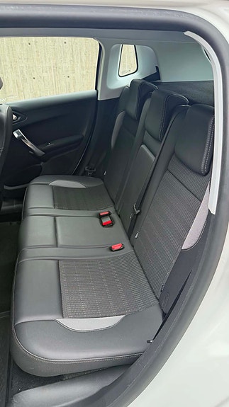 Peugeot 2008 11 of 11