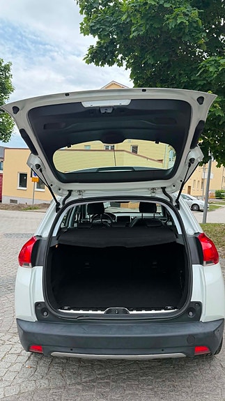 Peugeot 2008 7 of 11